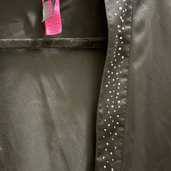 3/15$ La SENZA Black Satin Robe - Picture 2 of 2